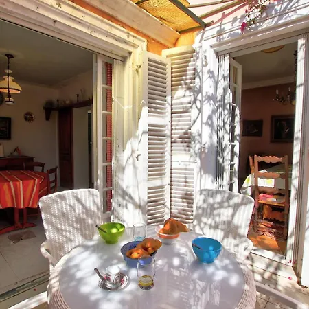 La Rara Centre Tatil Evi